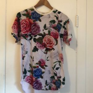 short-sleeve tee shirt with floral print